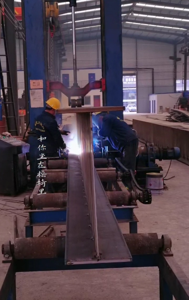 甘肃华池钢结构厂H型钢组立机