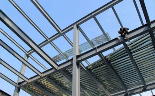 华池华池钢结构加工中的切割与钻孔精度控制要点